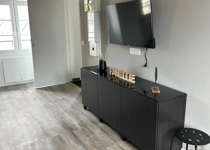 2eme Etage Apartment